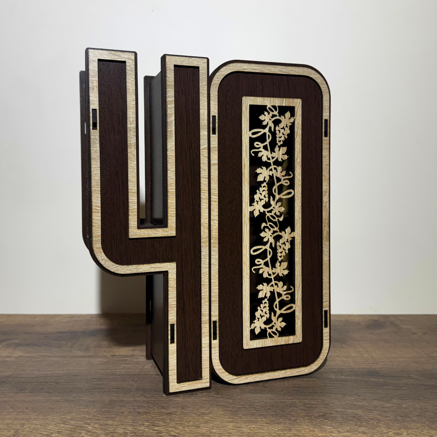 Poklon kutija za rođendane sa stilom - BROJ 40