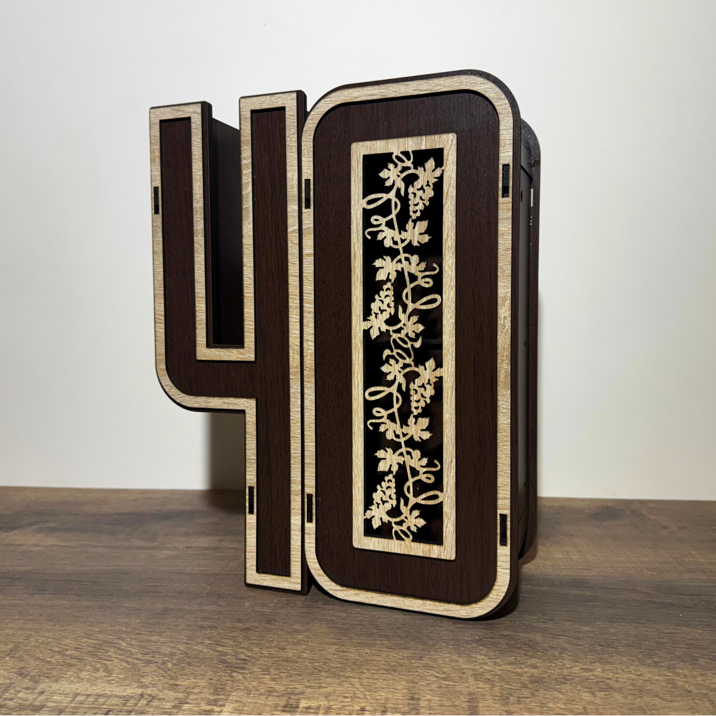 Poklon kutija za rođendane sa stilom - BROJ 40