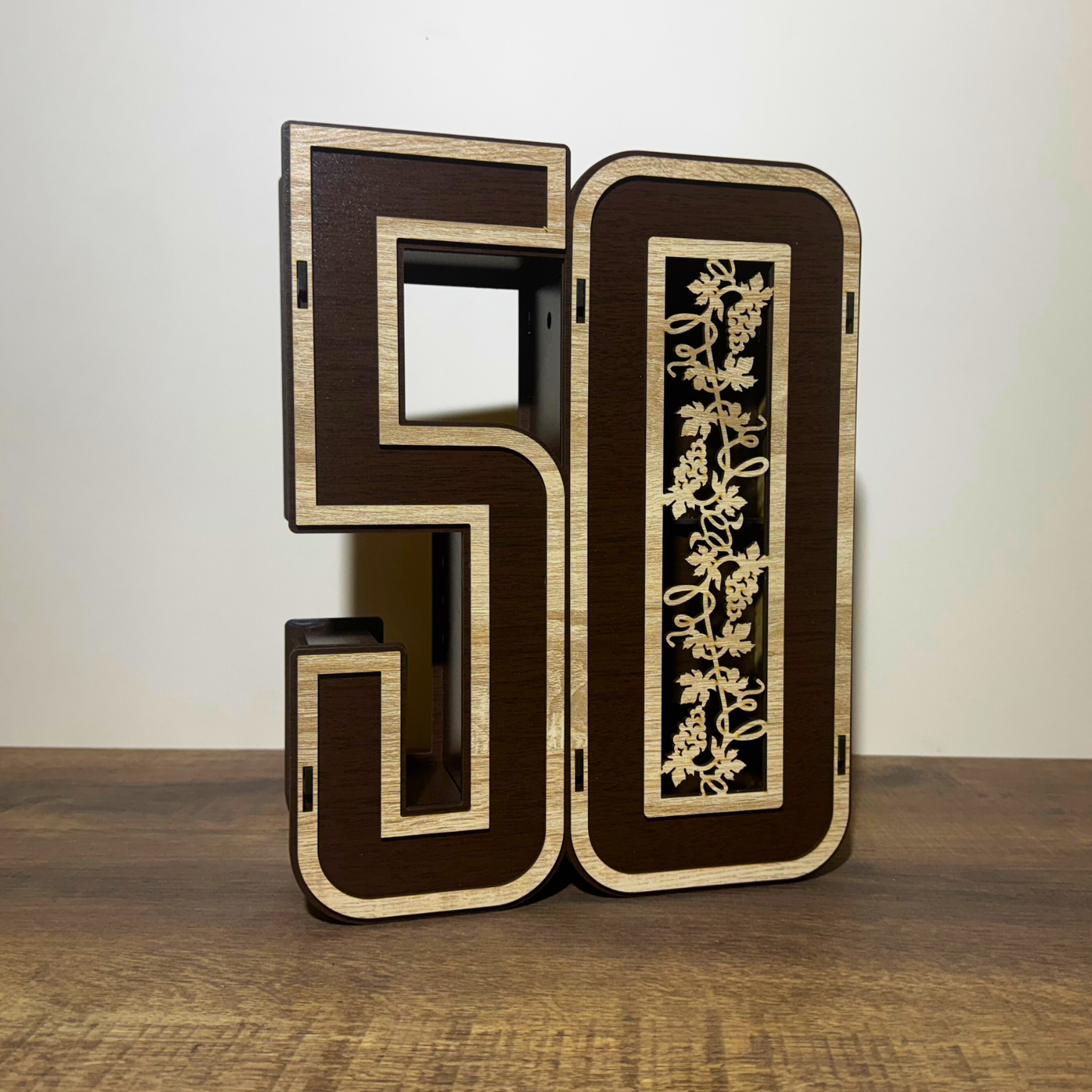 Poklon kutija za rođendane sa stilom - BROJ 50