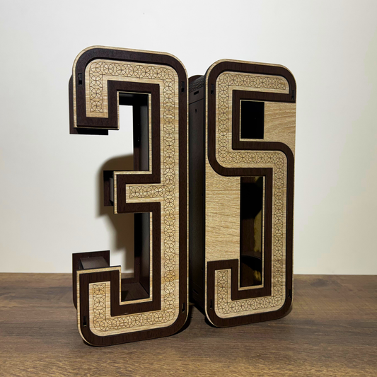 Poklon kutija za rođendane sa stilom - VAŠ PERSONALIZOVANI BROJ